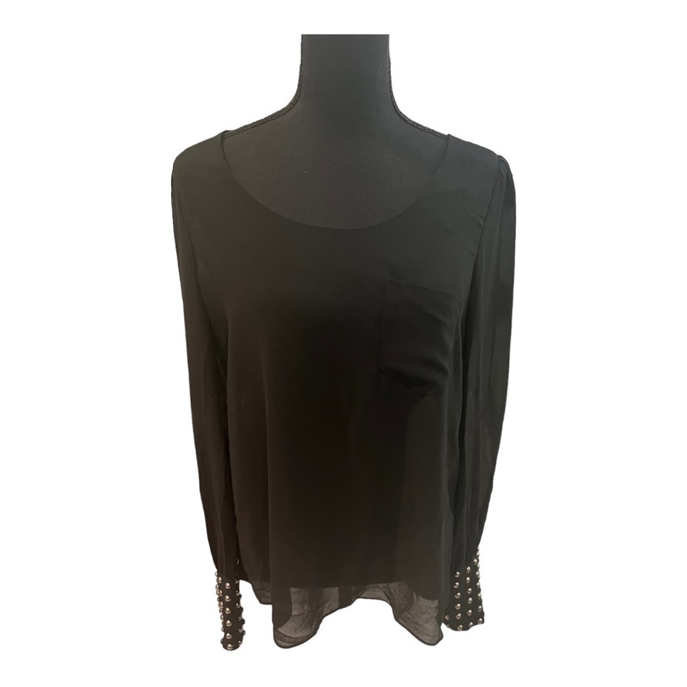 Double Zero Black High Low Button Back Top Medium